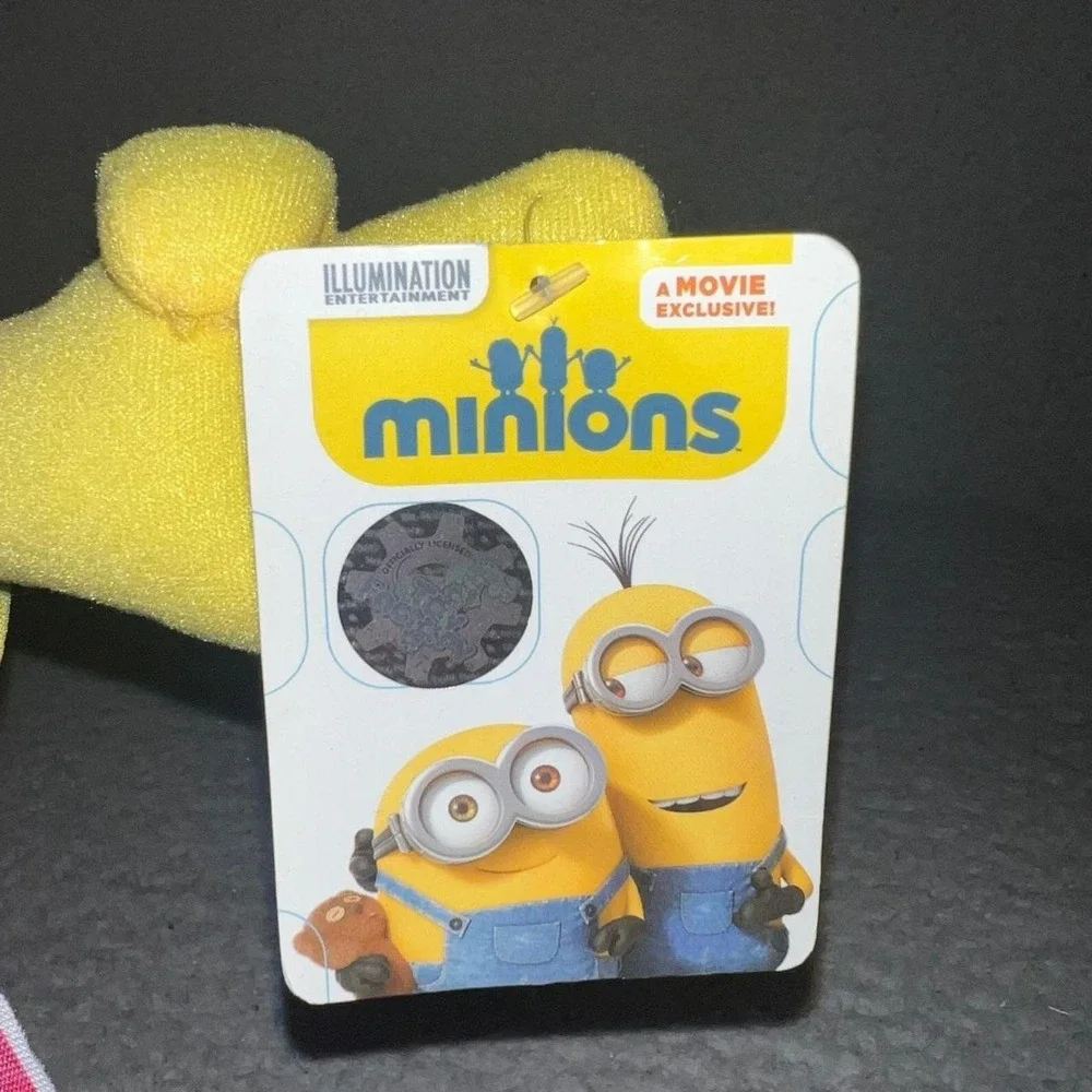 NWT Despicable Me Stuart Hippie Minion Plush Sz 13